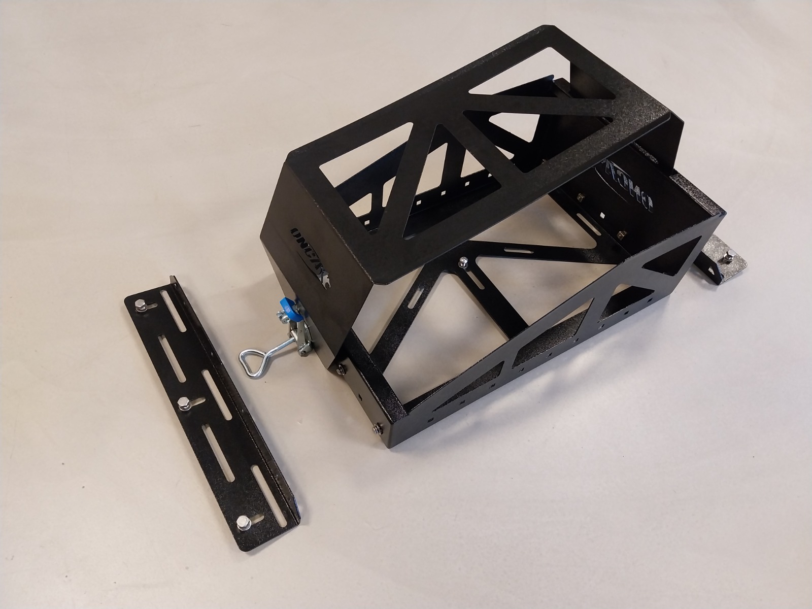 Onca Roofrack Double Jerrycan Bracket