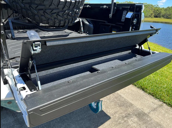 Huracan Fabrication Toyota Tacoma Tailgate Storage Mod