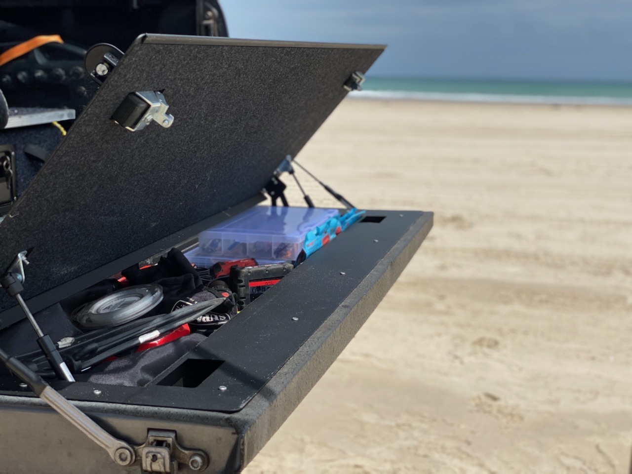 Huracan Fabrication Volkswagen Amarok (2010-2022) Tailgate Storage Mod