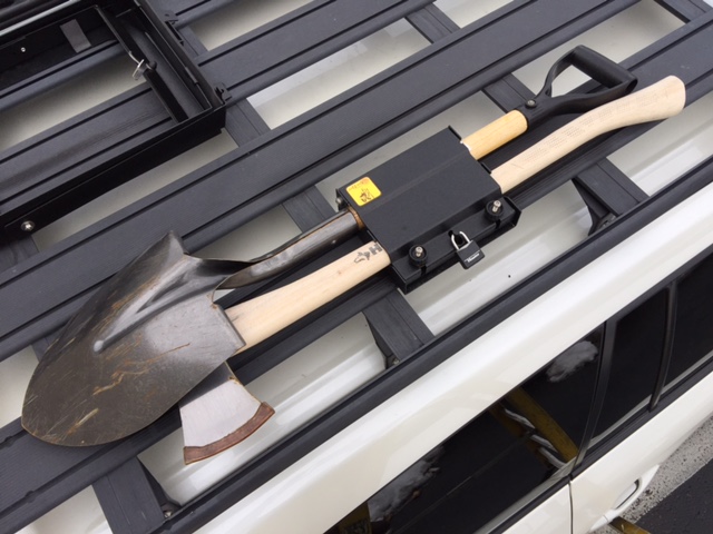 Eezi-Awn K9 Axe And Spade Cradle Combo